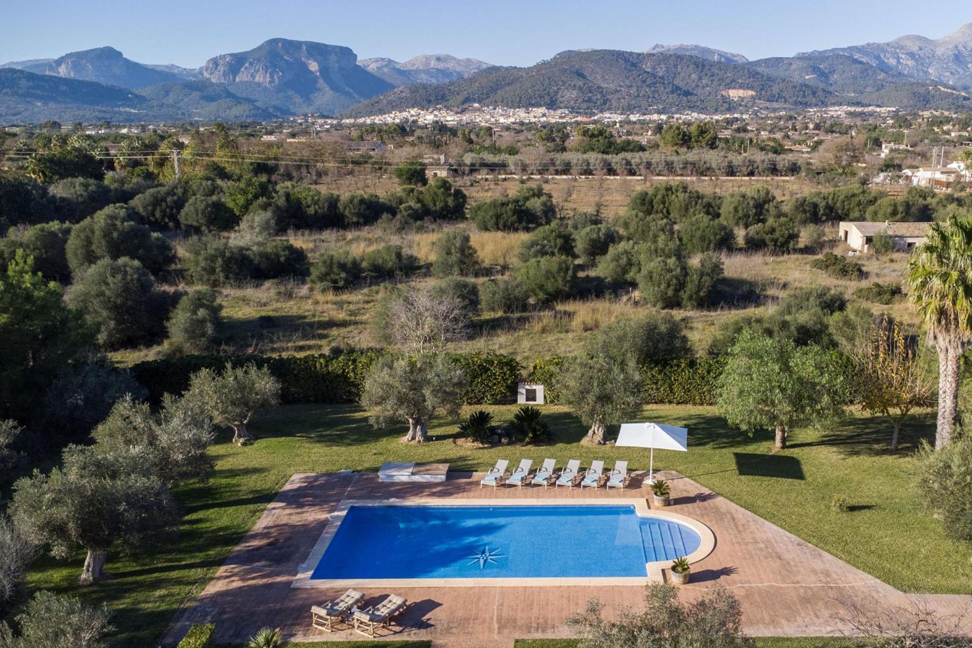 Mateu Villa